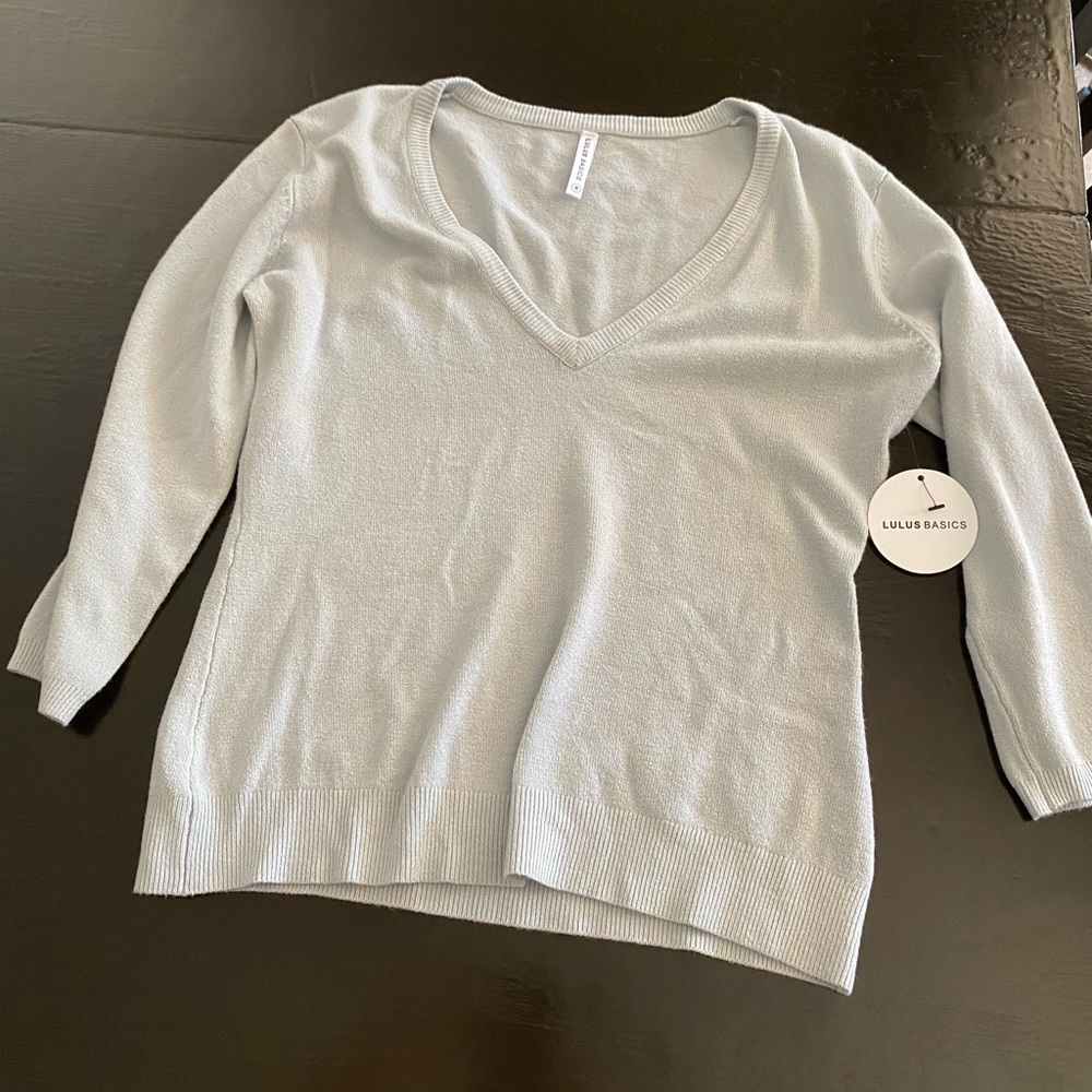 **SOLD** lulus vneck sweater